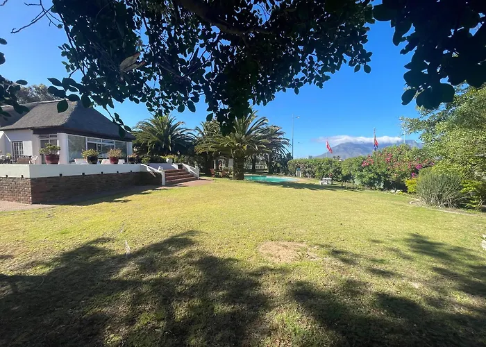 The Sanctuary Guest House Estate Le Cap