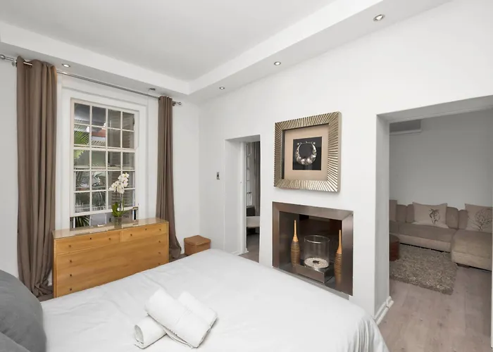 Huisdiervriedelijke Charming Townhouse In De Waterkant Kaapstad