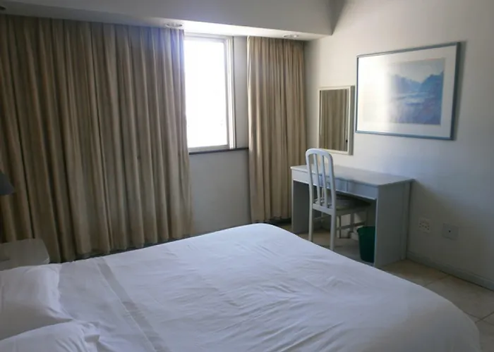 Centurion All-Suite Hotel Apartments Le Cap
