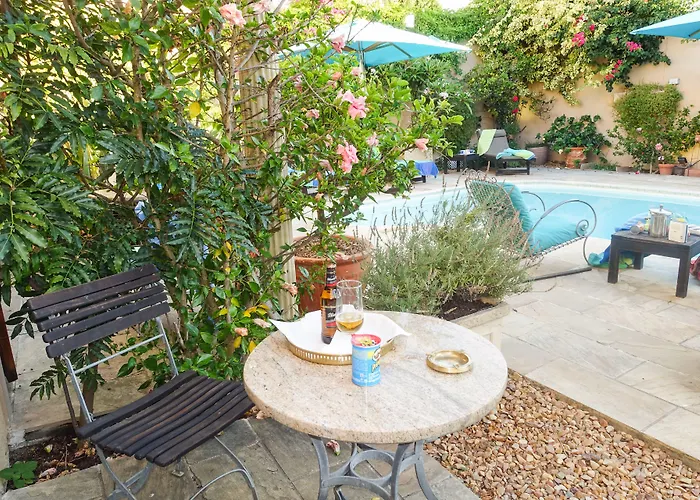 Rosedene Lodge - All Solar, All Aircon With Pool And Garden Le Cap